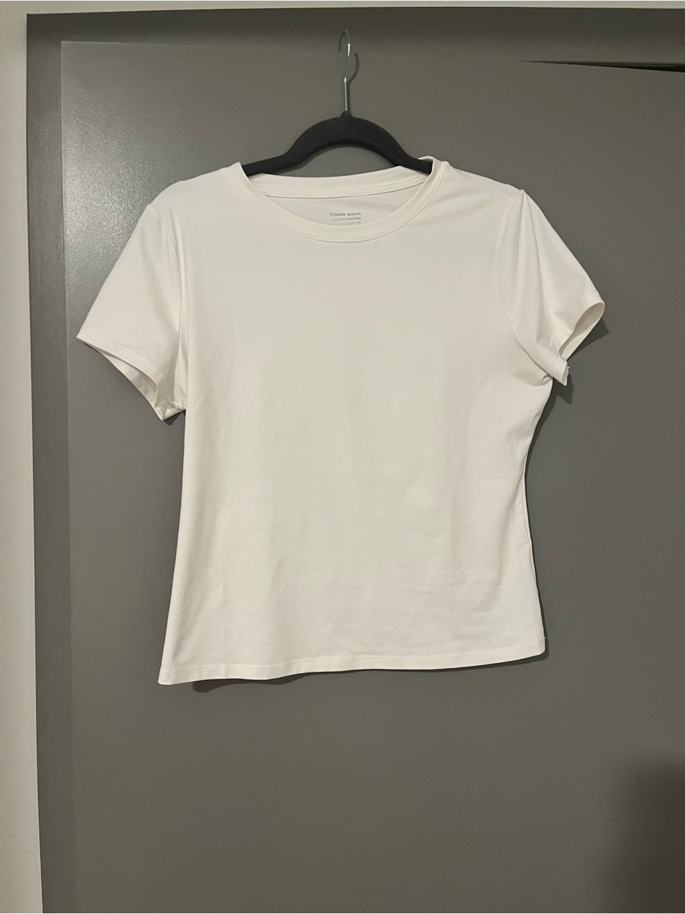 NWOT Classic Crewneck White Women's Tee